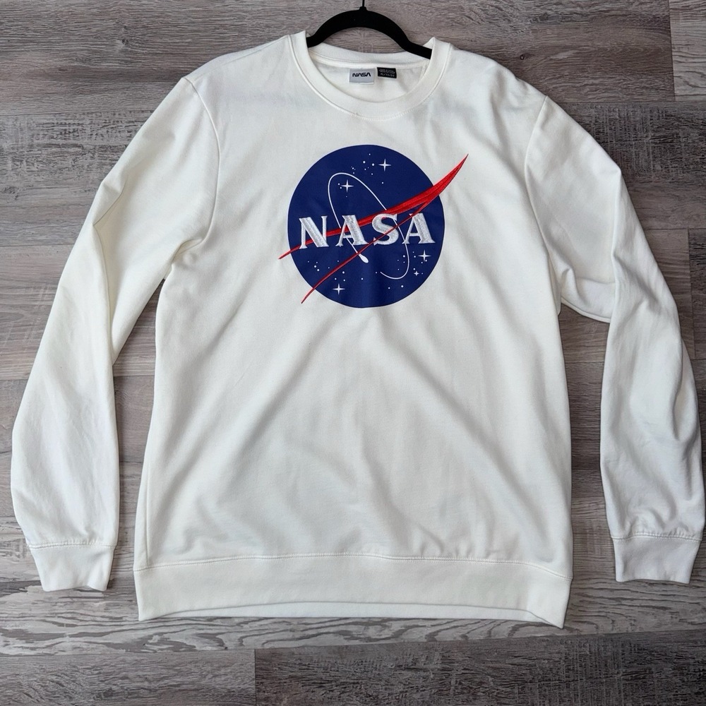 NASA Mens XL Crewneck Sweatshirt White Long Sleeve NASA EUC CLEAN Pullover Logo